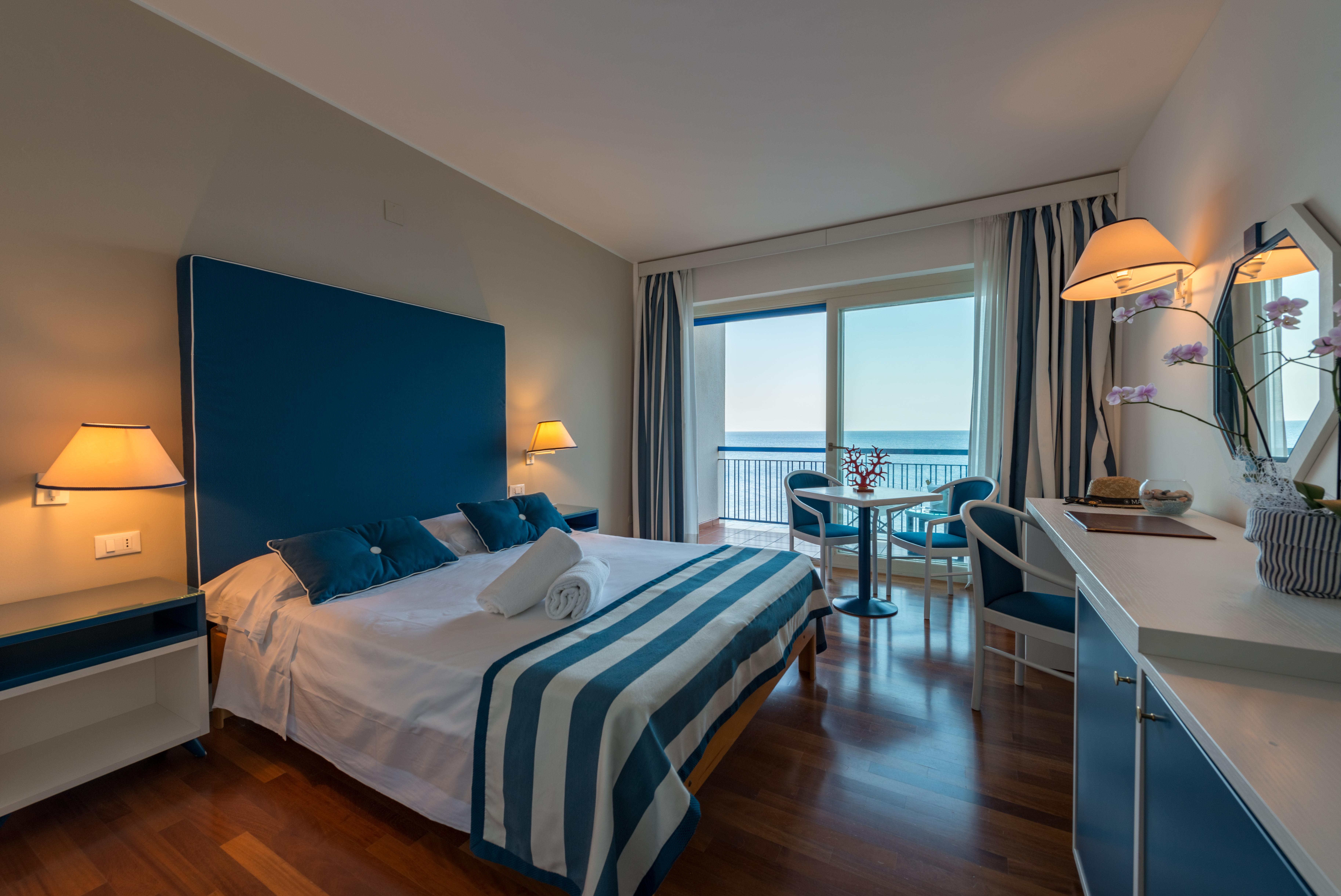 Splendid Hotel La Torre Монделло Екстер'єр фото